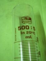 استوانه مدرج 500 میلی لیتری ساخت آلمان - تصویر 2