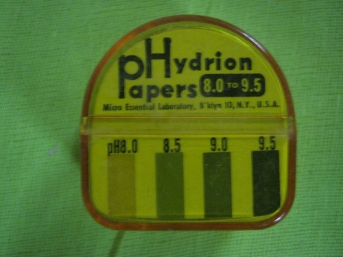 HYDRION-REFILLS-8.0-9.5-5RLPK-e1386593424870 کاغذ PH سنج 8 تا 9.5 ساخت امریکا - تصویر 1