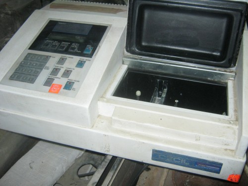 IMG_08841-e1386663231408 اسپکتروفتومتر یووی ویزیبل (UV/VIS) دست دوم ساخت انگلستان - تصویر 1