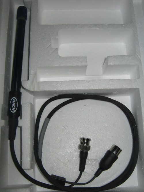 IMG_1379-e1386664777695 الکترود PH متر مارک hach آمریکا - تصویر 1