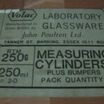 استوانه مدرج 250 میلی لیتری ساخت انگلستان - تصویر 3